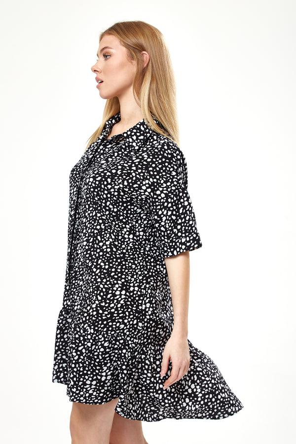 Liquorish Women's Mini Dress With Short Sleeves In Black And White Animal Print - Stylish And Oversized Fit By Liquorish