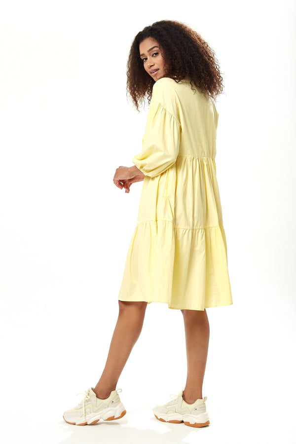 Liquorish Women's Oversized Yellow Shirt Dress With 3/4 Sleeves Button-Up Front And Chic Collar Detail