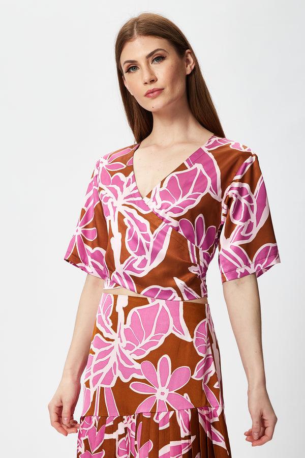 Liquorish Women's Purple Floral Short Sleeve Top with Crossover Front and V Neck - Regular Fit True to Size 100% Polyester