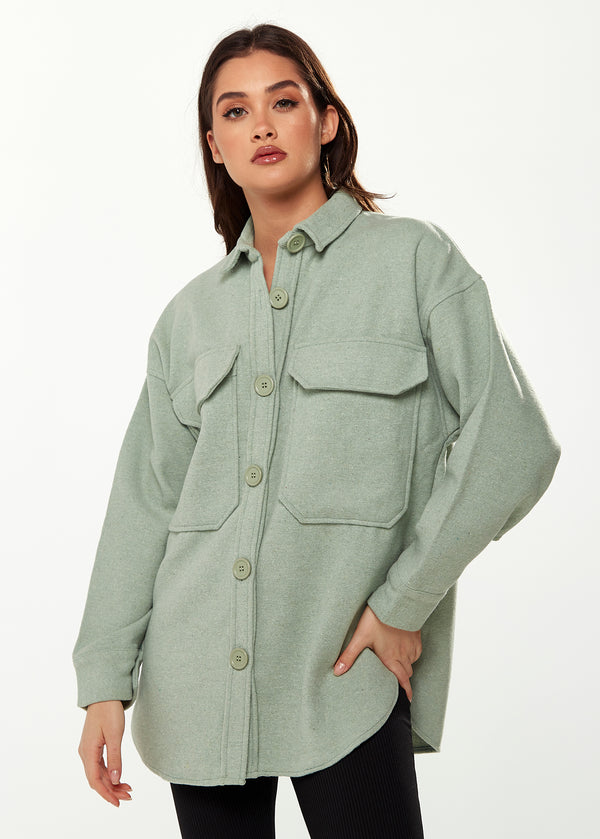 Liquorish Women’s Shirt Jacket with Oversized Pocket Details in Green - Button Up Shirt Collar Full-Length Sleeves Oversized Fit