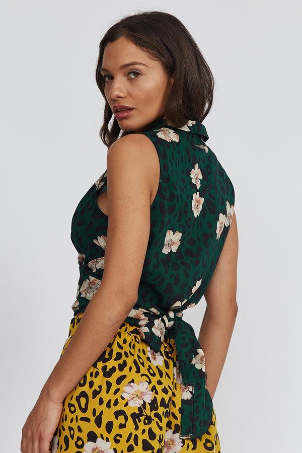 Liquorish Women's Shirt Tie Front In Leopard And Floral Print - Shirt Collar Button Placket Tie-hem Mixed Print Regular Fit