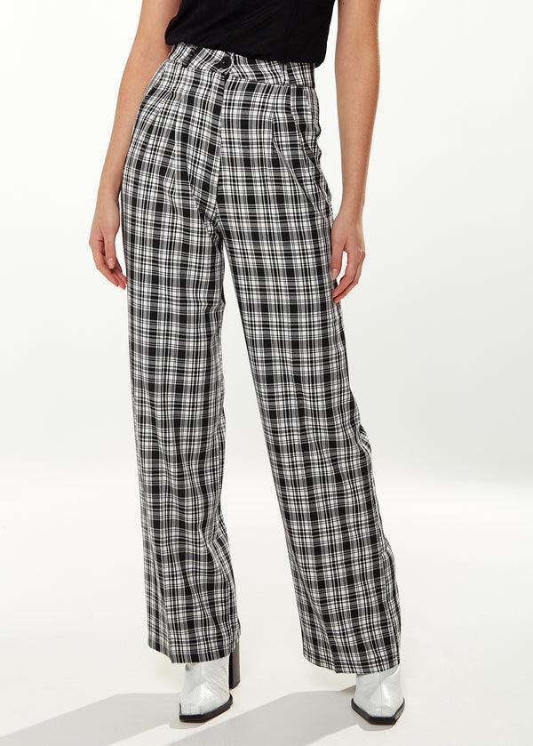 Liquorish Women's Trousers in Black & White Check with High Waist and Side Pockets - Liquorish