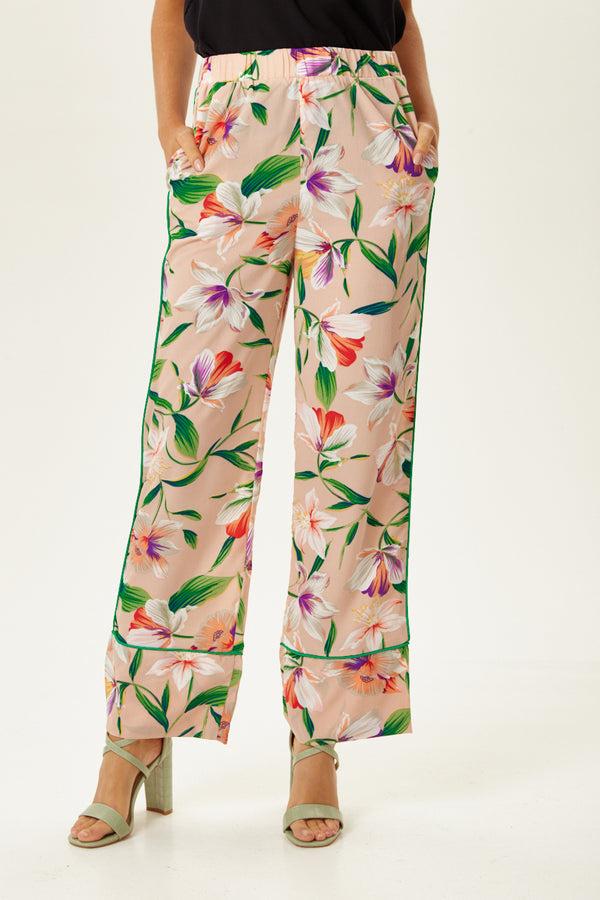 Liquorish Women's Trousers In Floral Print With Green Piping And Side Pockets - Fitted Wide Leg Style By Liquorish