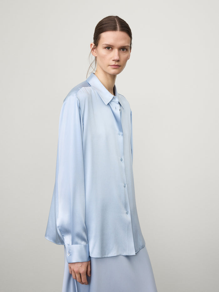 lisa yang Long Sleeved Button-Up Shirt