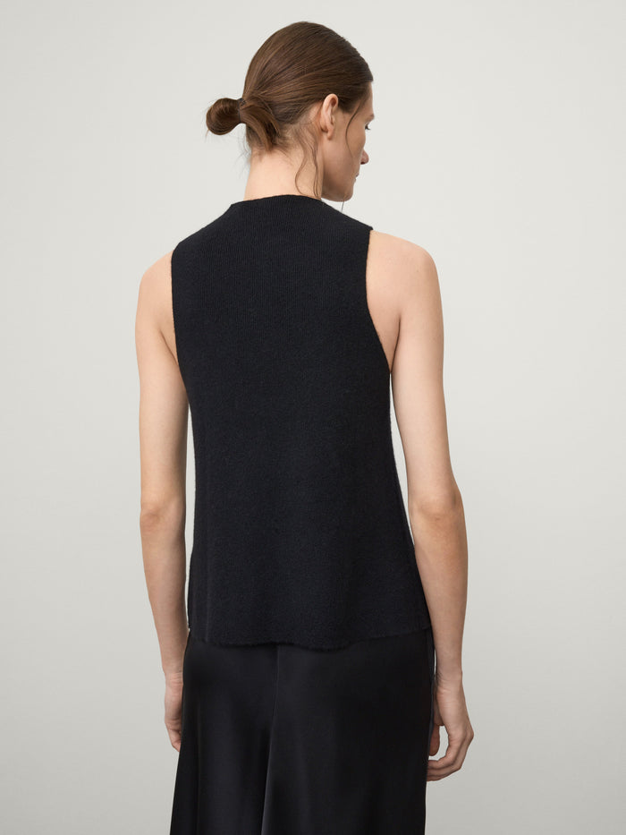 Lisa Yang The Lyra Top