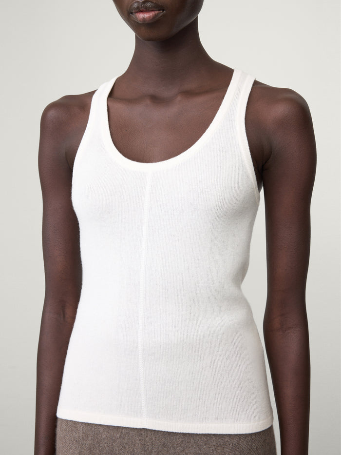 Lisa Yang The Meng Top