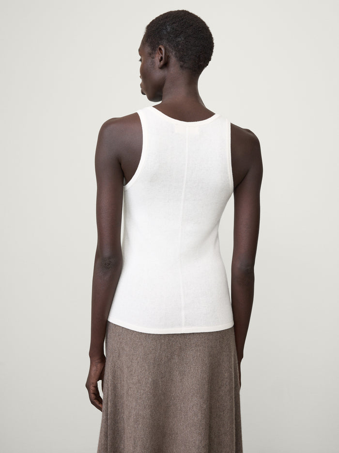 Lisa Yang The Meng Top