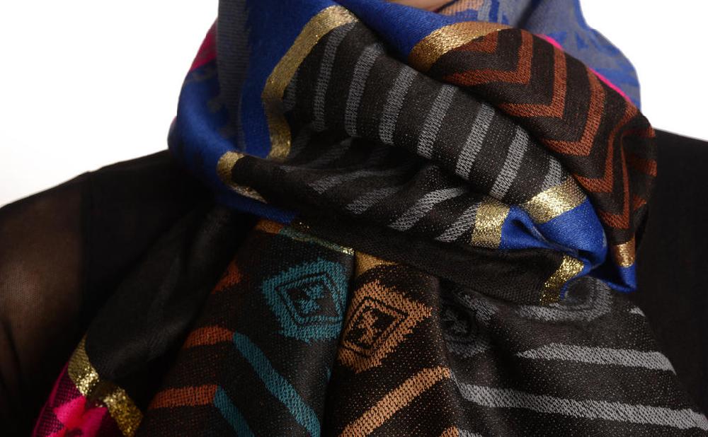 Liss Kiss Aztec Patern On Pink & Blue With Gold Lurex Pashmina With Tassels - Scarf