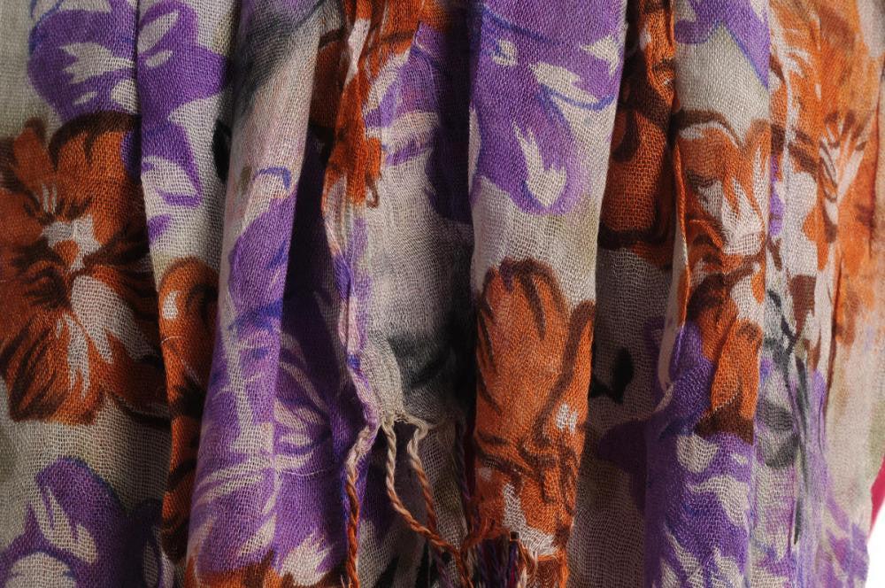 Liss Kiss Begonia Flowers With Tassels On Sand White - Scarf