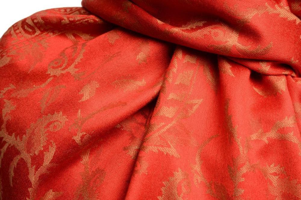 Liss Kiss Beige Large Paisley On Red Pashmina Feel - Scarf