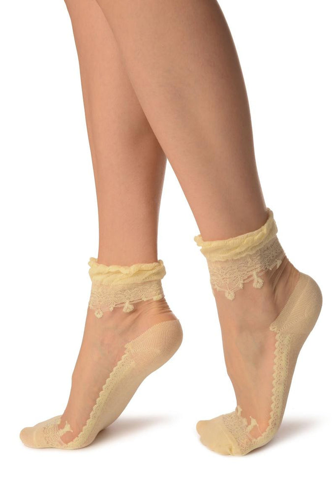 Liss Kiss Beige Versalles Lace On Invisible Mesh Ankle High Socks - Socks