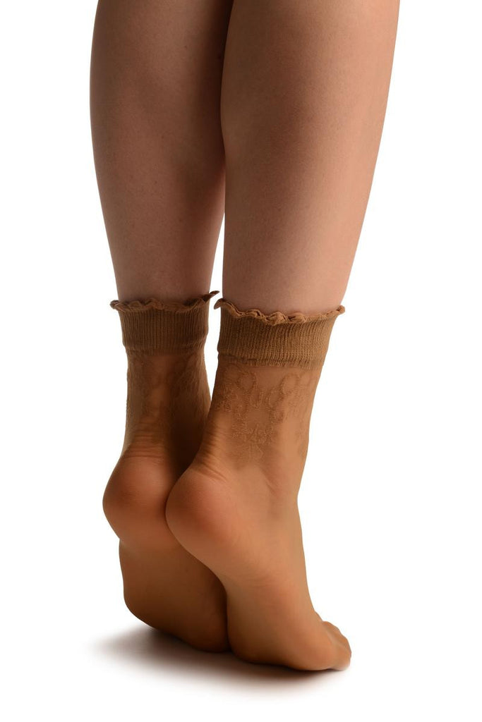 Liss Kiss Beige With Large Woven Flowers Top Ankle High Socks - Socks
