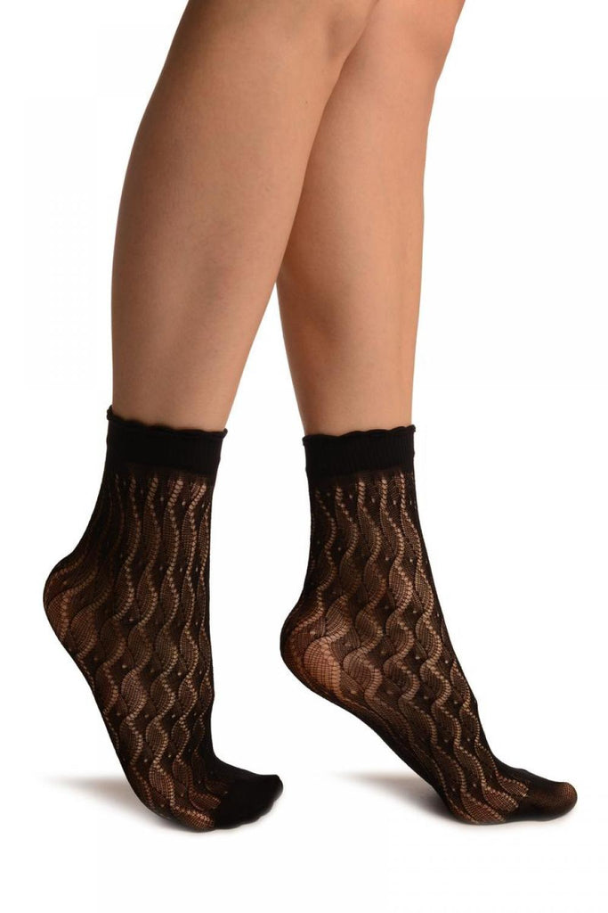 liss kiss Black Crochet Waves Lace Top Ankle High Socks - Socks