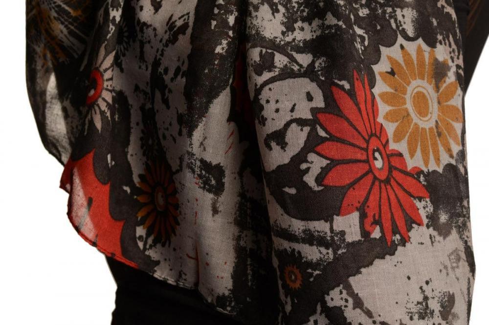 Liss Kiss Black With Large Rustic Daisy Scarf - Scarf