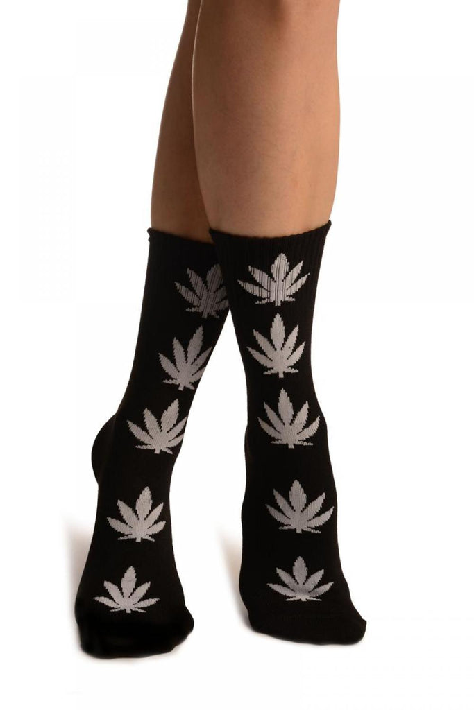 liss kiss Black With White Leaves Ankle High Socks - Socks