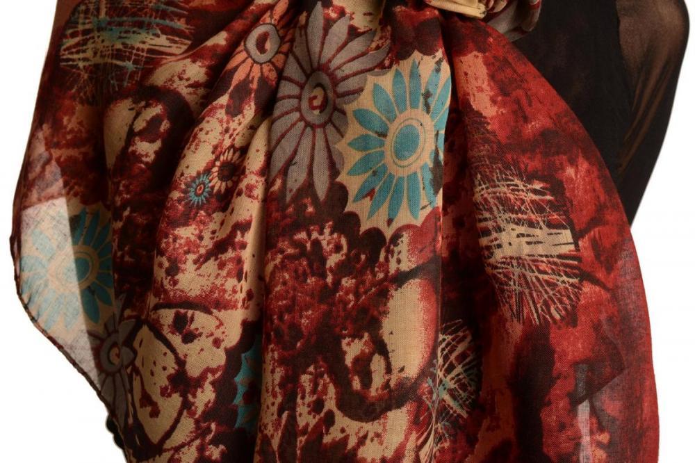 Liss Kiss Burgundy With Large Rustic Daisy Scarf - Scarf