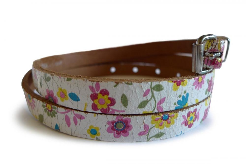 Liss Kiss Colourful Daisies On White Real Leather Rustic Look Women Belt - Belt