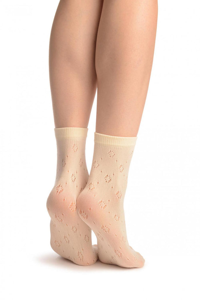 Liss Kiss Cream Crochet Rombs Ankle High Socks - Socks