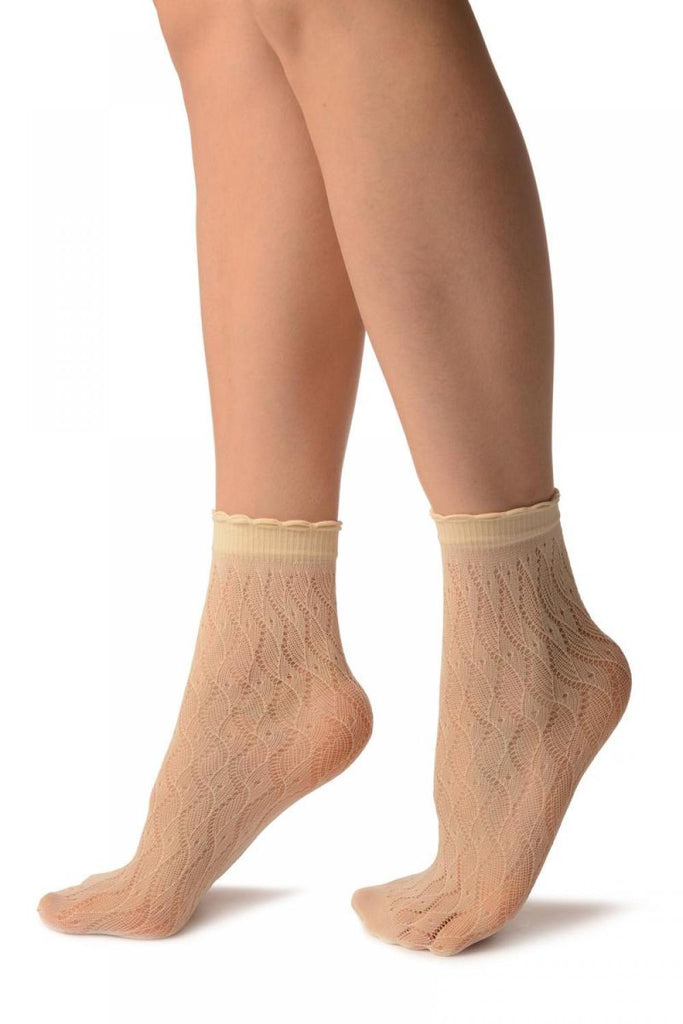 Liss Kiss Cream Crochet Waves Lace Top Ankle High Socks - Socks