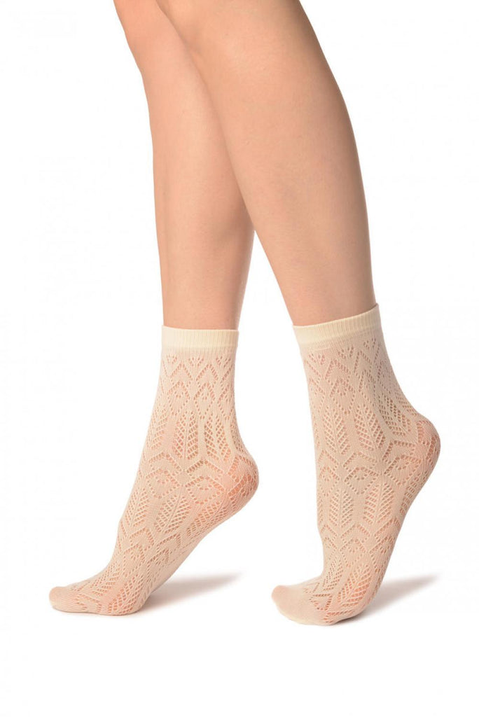 Liss Kiss Cream Geometrical Crochet Lace Ankle High Socks - Socks