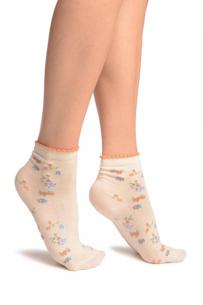 liss kiss Cream With Summer Flowers Ankle High Socks - Socks
