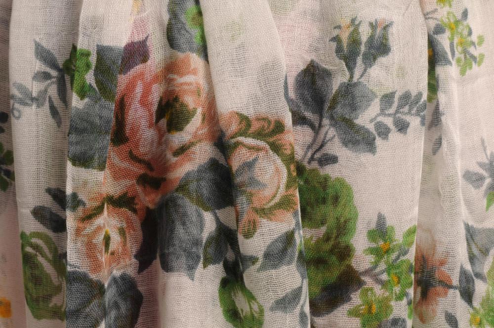 Liss Kiss Green & Beige Roses On White With Tassels - Scarf