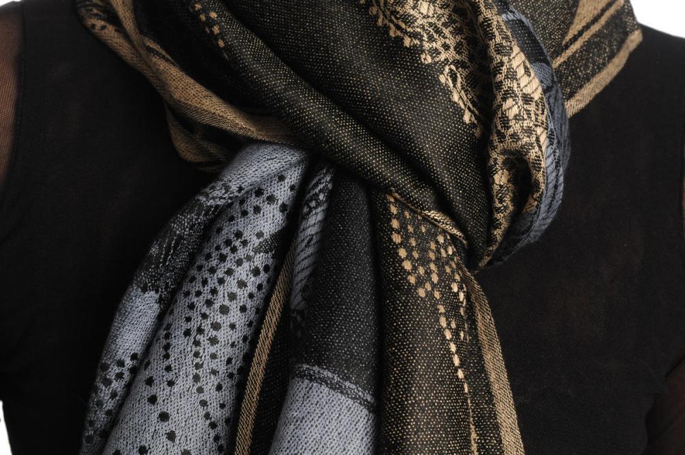 Liss Kiss Grey & Beige Roses Reversed On Black Pashmina With Tassels - Scarf