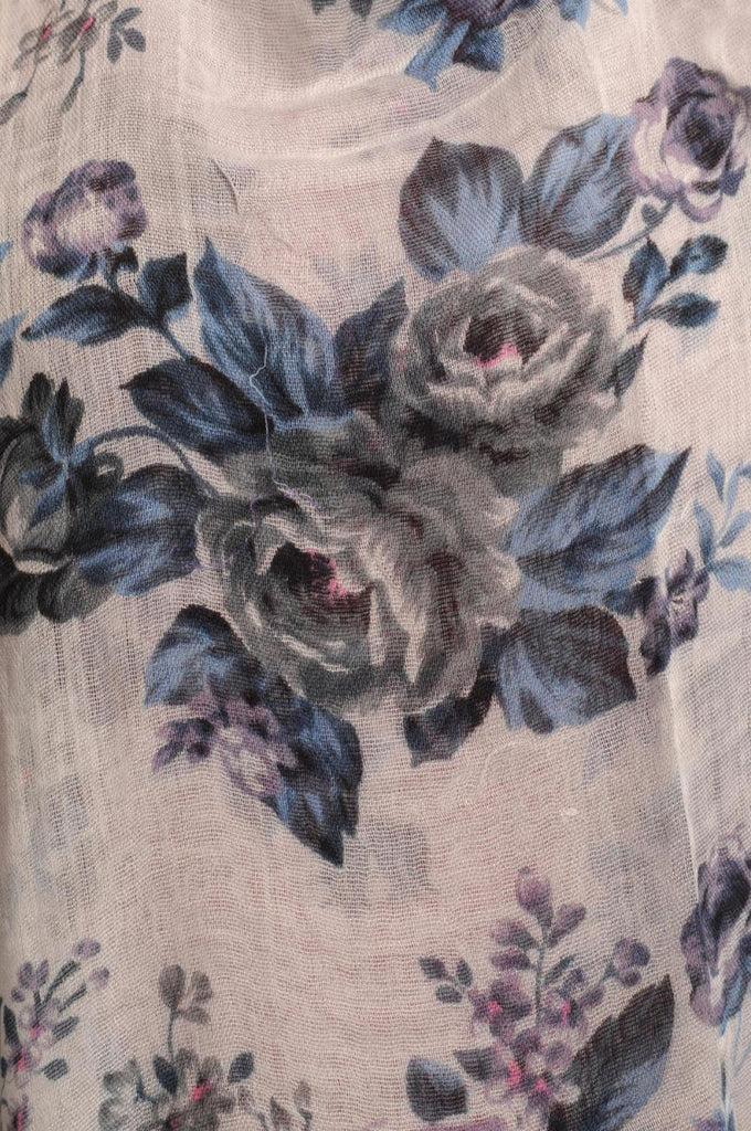Liss Kiss Grey Blue & Purple Roses On White With Tassels - Scarf