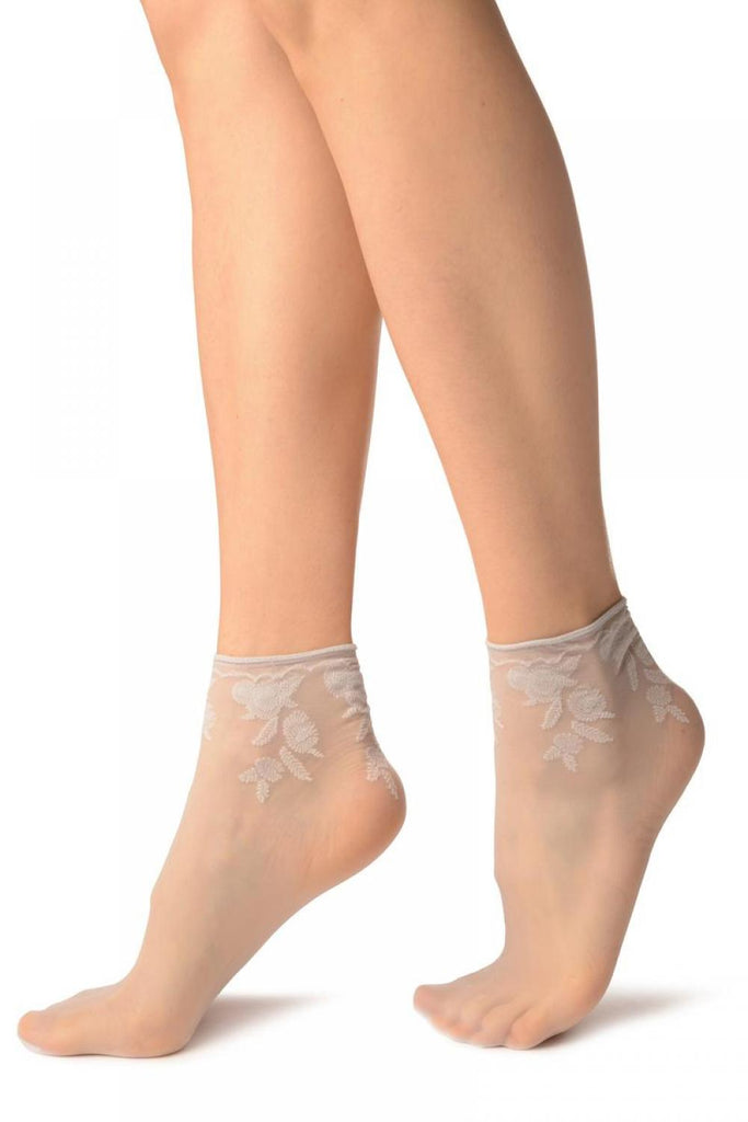 Liss Kiss Grey Chrysanthemum Flowers With Comfortable Top Ankle High Sock - Socks