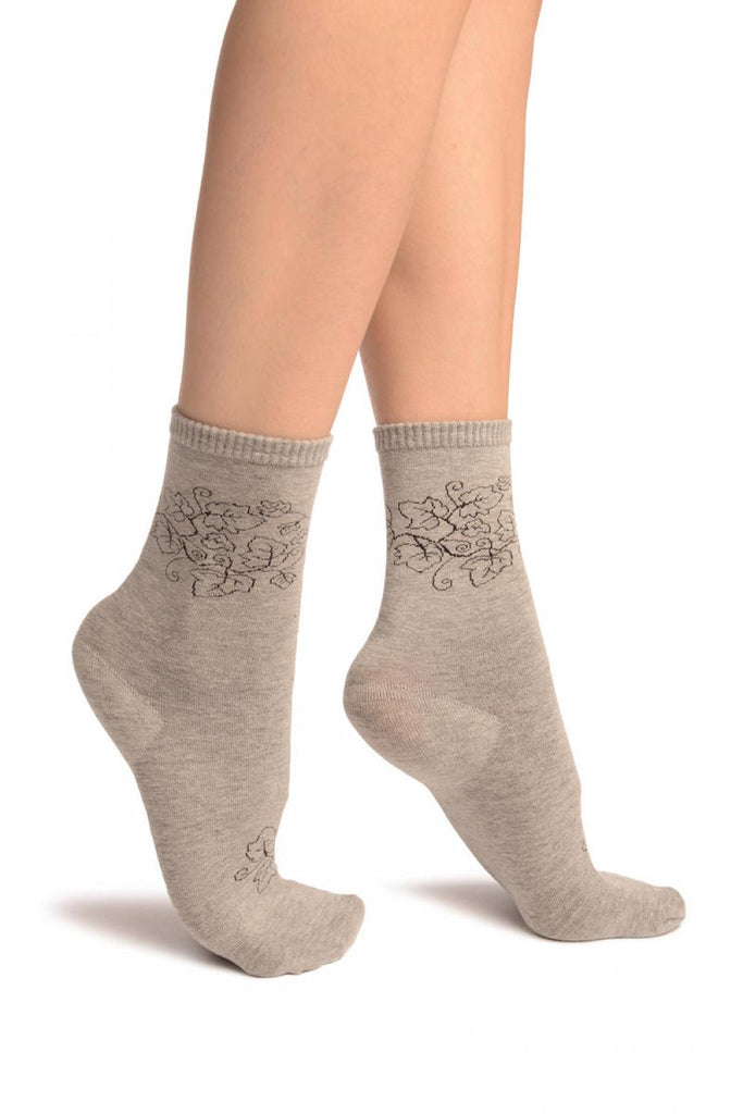 Liss Kiss Hedera Leaves On Grey Ankle High Socks - Socks
