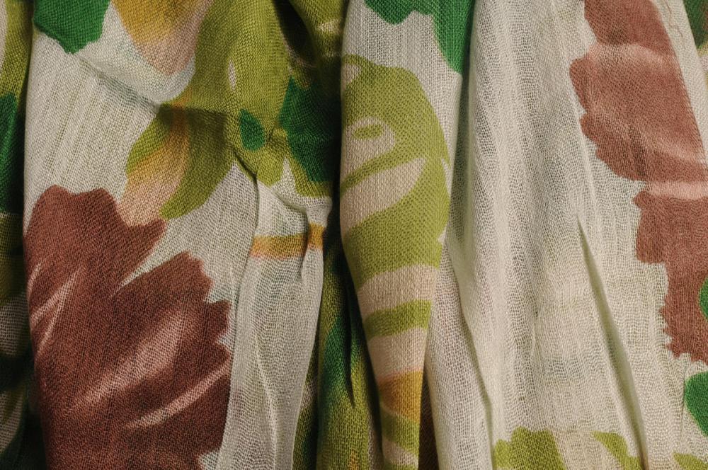 Liss Kiss Large Pink & Red Flowers With Tassels On Soft Pink - Scarf