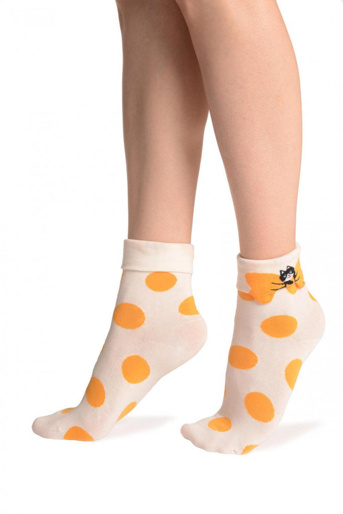 Liss Kiss Large Polka Dot With Flip Bow & Kitty Cream Ankle High Socks - Socks