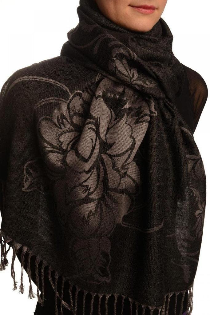 Liss Kiss Large Roses On Black Pashmina With Tassels - Scarf