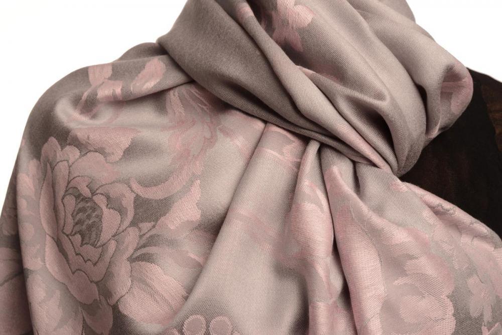 Liss Kiss Large Tea Rose Pink Roses On Light Grey Pashmina With Tassels - Scarf