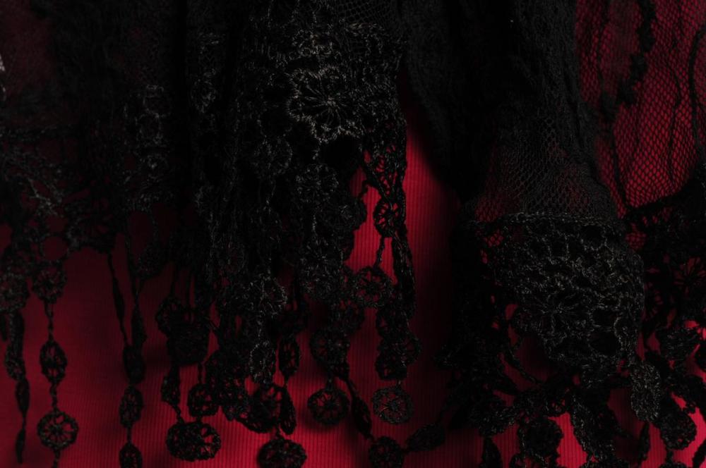 Liss Kiss Black Vintage Lace With Flowers - Scarf