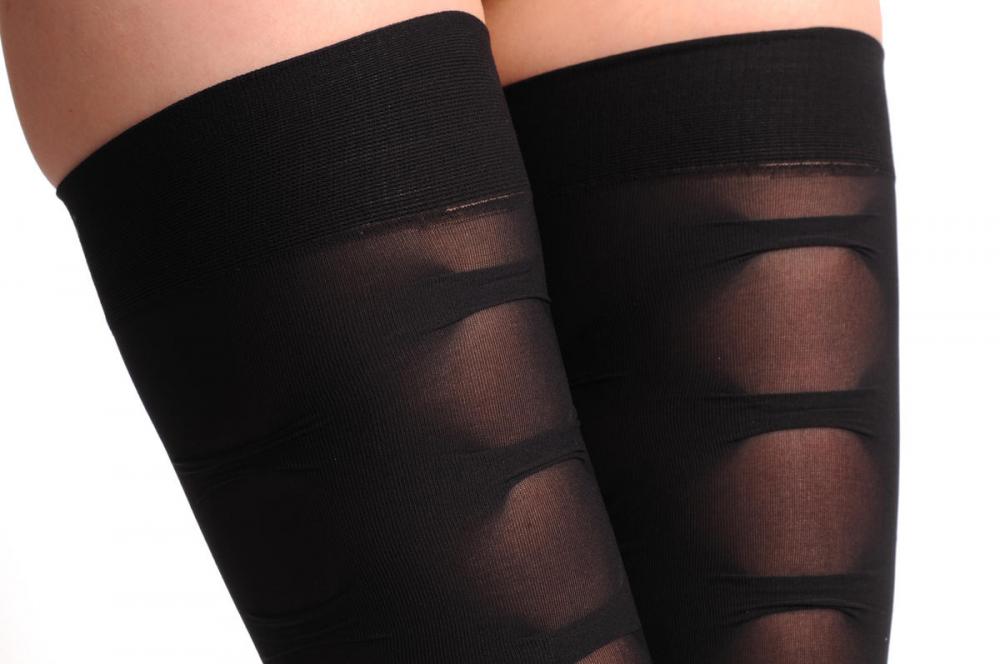 Liss Kiss Black With Woven Layered Ovals - Hold Ups