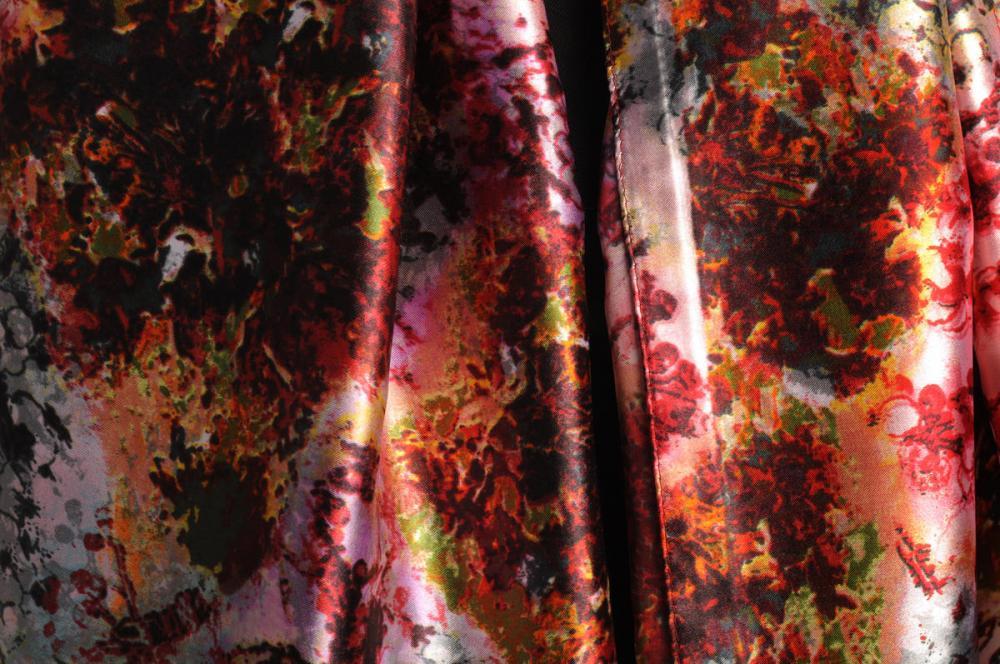 Liss Kiss Dark Red & Grey Lilac Flowers - Scarf