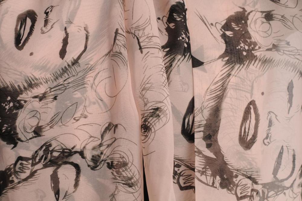 Liss Kiss Marilyn Monroe On Soft Pink - Scarf