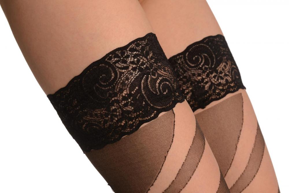 Liss Kiss Nude With Large Black Waves - Hold Ups