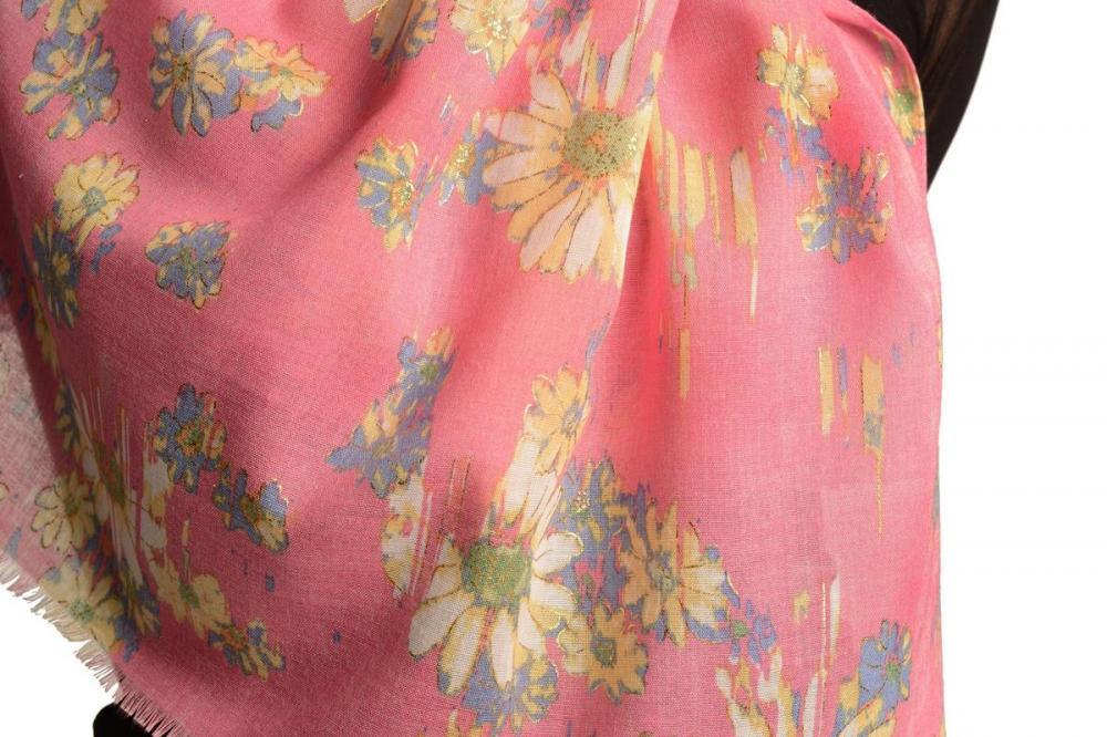 Liss Kiss Pink With Gold Trim Daisies Scarf - Scarf