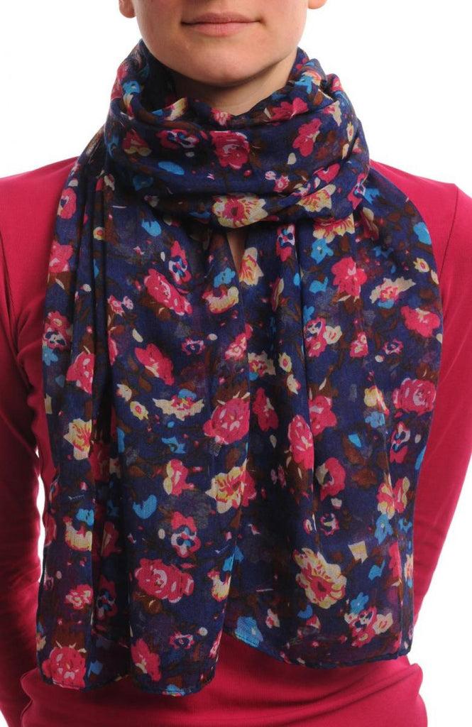 liss kiss Small Climbing Roses On Dark Blue - Scarf