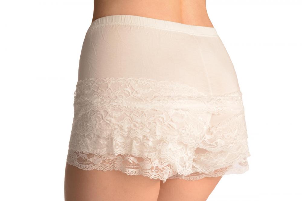 Liss Kiss White Lace Ruffle Shorts - Shorts
