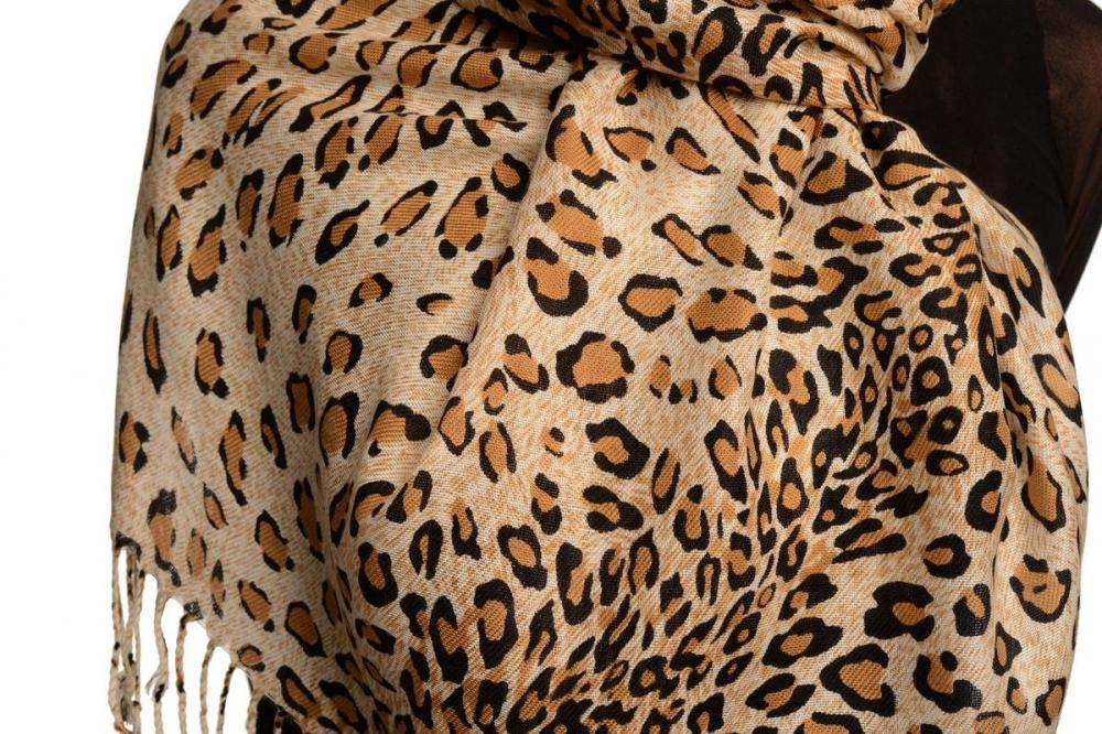 Liss Kiss Mocha Diagonal Leopard On White Pashmina Feel With Tassels - Scarf
