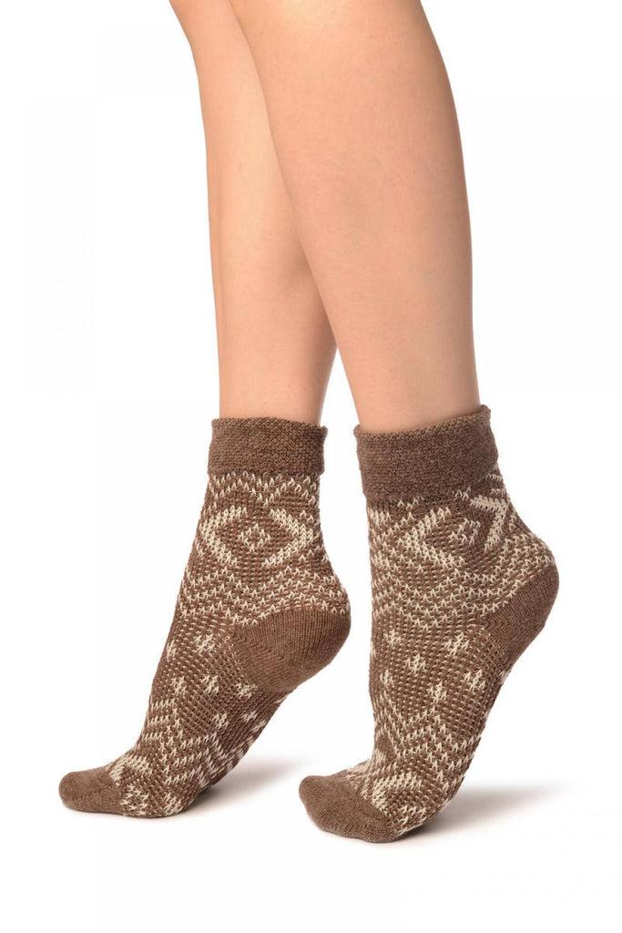Liss Kiss Nordic Style On Brown Cashmere Ankle High Socks - Socks