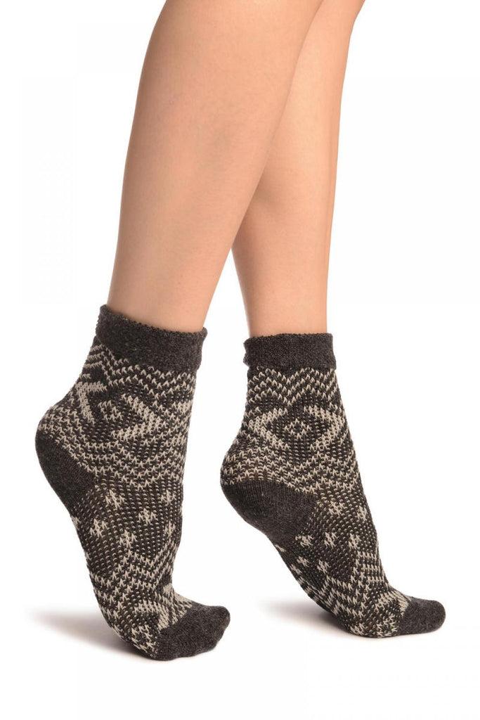 liss kiss Nordic Style On Grey Cashmere Ankle High Socks - Socks