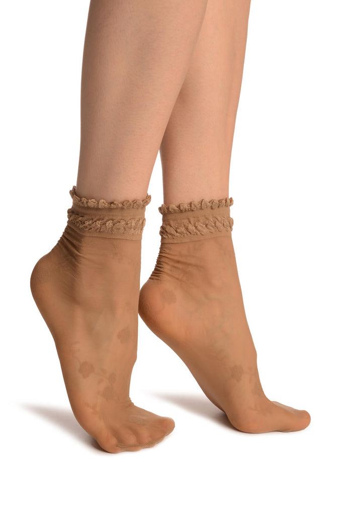 liss kiss Nude With Roses And Silky Comfort Top Ankle High Socks - Socks