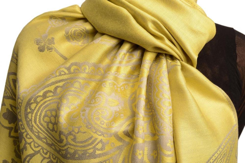 Liss Kiss Paisley & Roses On Pear Green Pashmina Feel With Tassels - Scarf