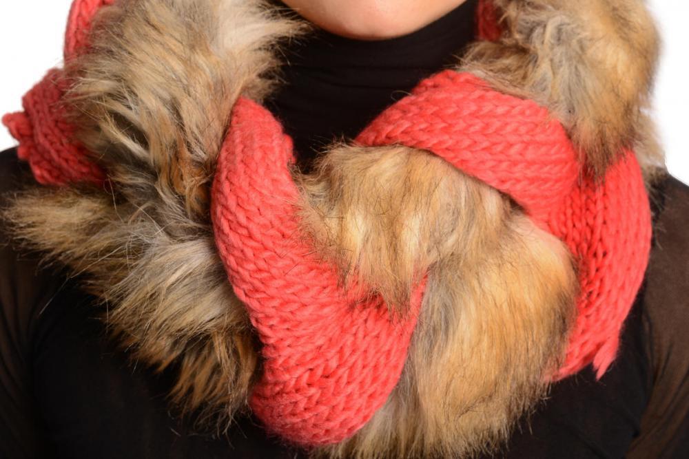 Liss Kiss Peach Pink Knitted Plait Style Snood With Faux Fur - Snood
