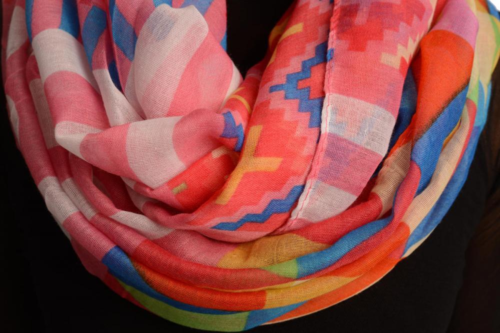 Liss Kiss Pink Geometrical Pattern Mix Snood Scarf - Snood