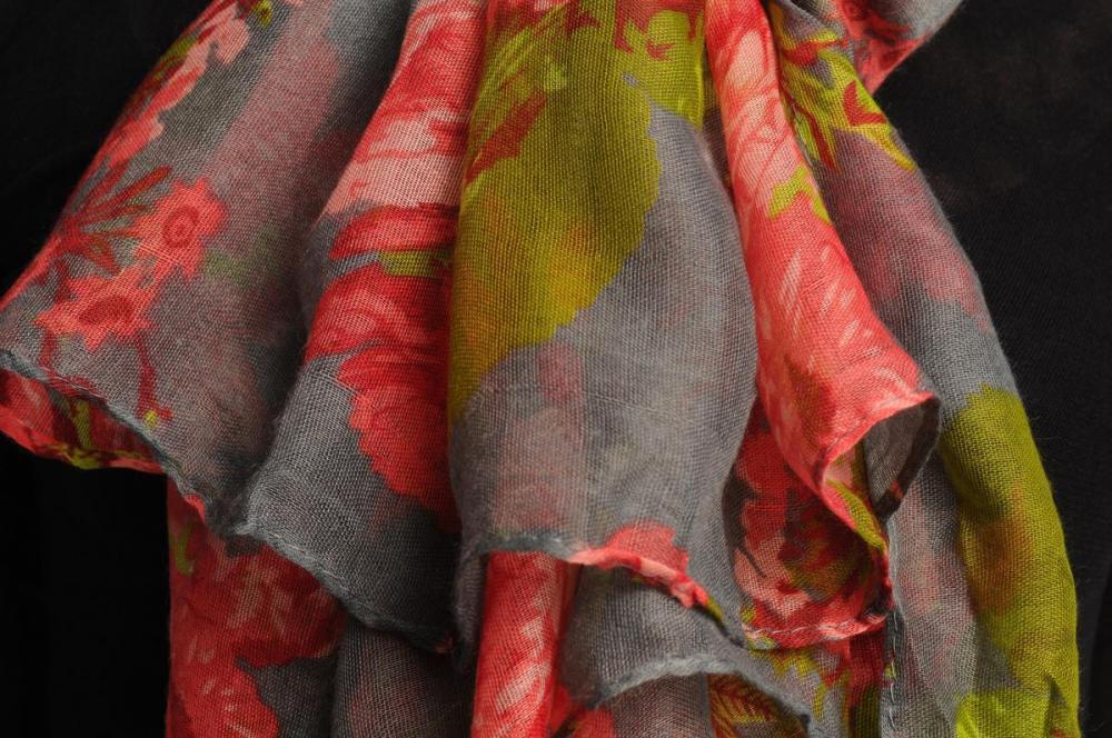 Liss Kiss Pink Roses On Grey Unisex Scarf & Beach Sarong - Scarf